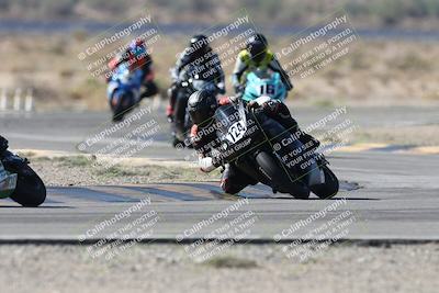 media/Oct-05-2025-CVMA (Sun) [[beeef4f201]]/Race 2-Supersport Middleweight/